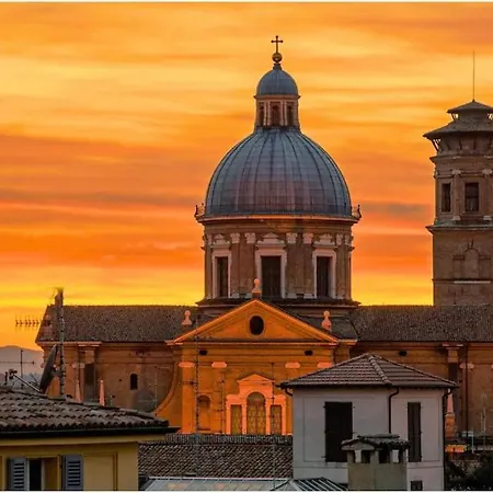 Relax - Casa A 2 Passi Dal Centro Con Free Parking E Wifi Lägenhet Reggio Emilia
