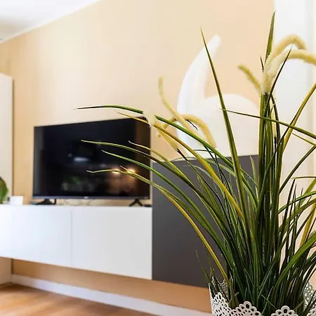 Relax - Casa A 2 Passi Dal Centro Con Free Parking E Wifi Reggio Emilia