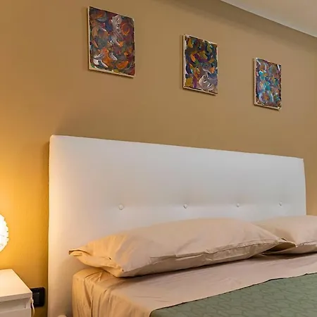 Apartment Relax - Casa A 2 Passi Dal Centro Con Free Parking E Wifi Reggio Emilia