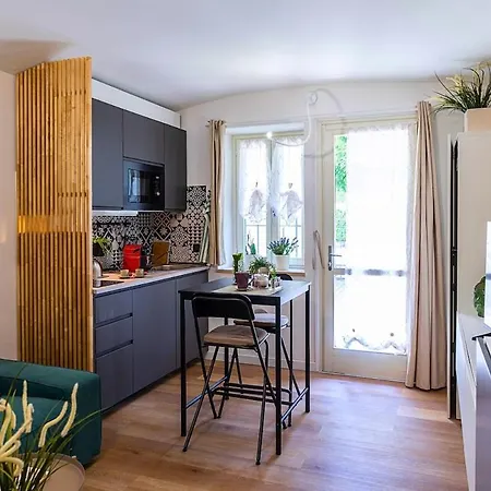 Relax - Casa A 2 Passi Dal Centro Con Free Parking E Wifi Apartment Reggio Emilia